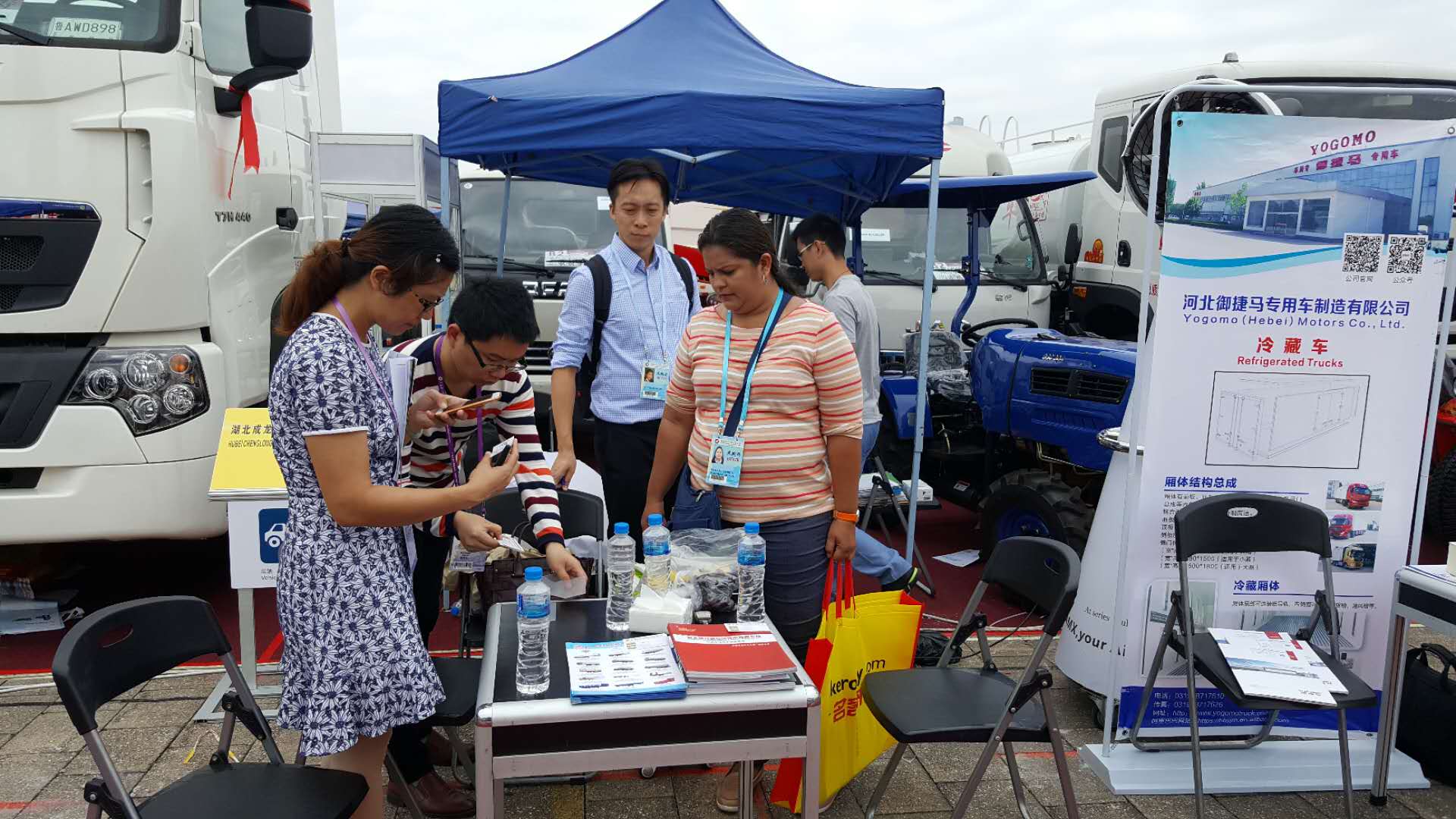 湖北成龍威2017年外貿(mào)團(tuán)隊(duì)風(fēng)采！